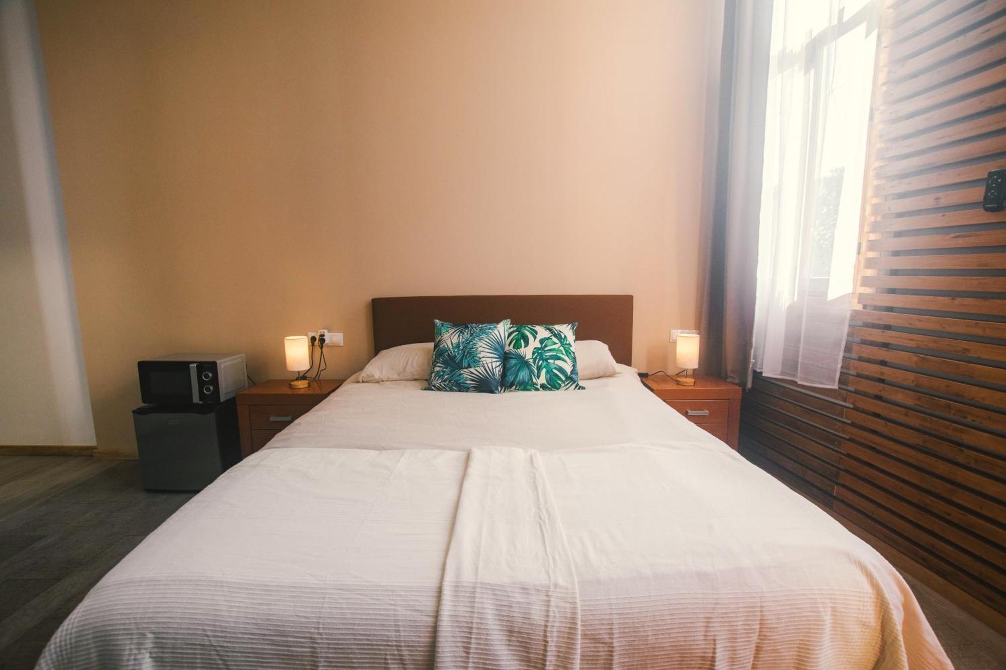 Banana Beach Patacona Rooms Альборайя Экстерьер фото