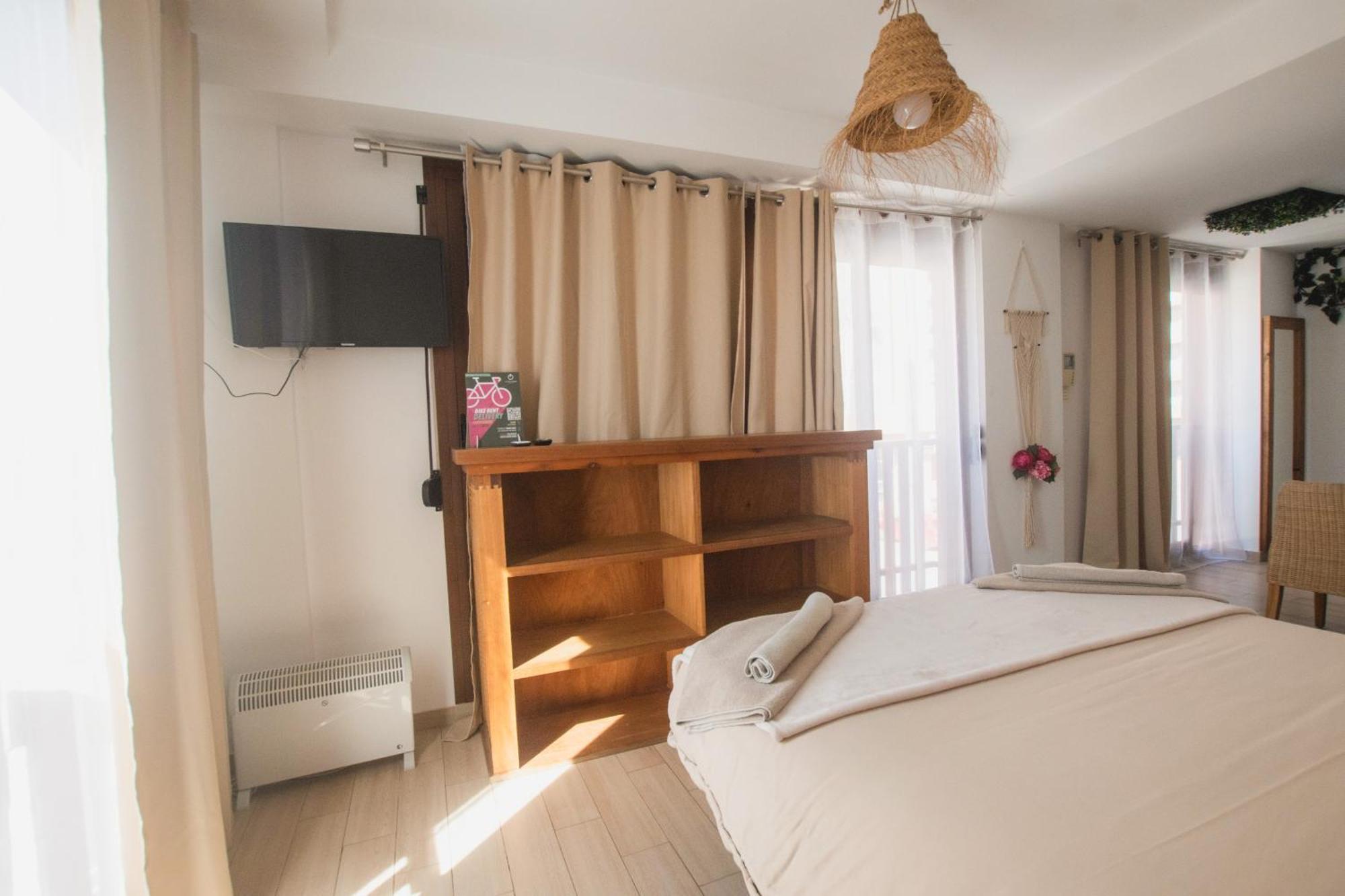 Banana Beach Patacona Rooms Альборайя Экстерьер фото